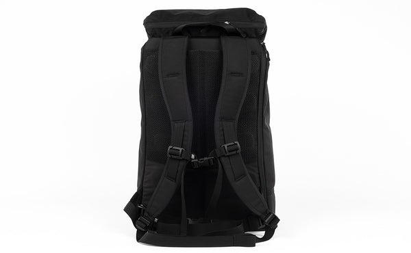 A reverse shot of the Shadow Guide 33 in Black 525 Ballistic.